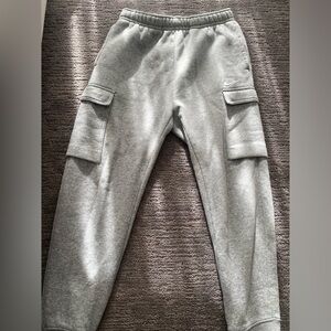 Men’s Nike cargo sweatpants